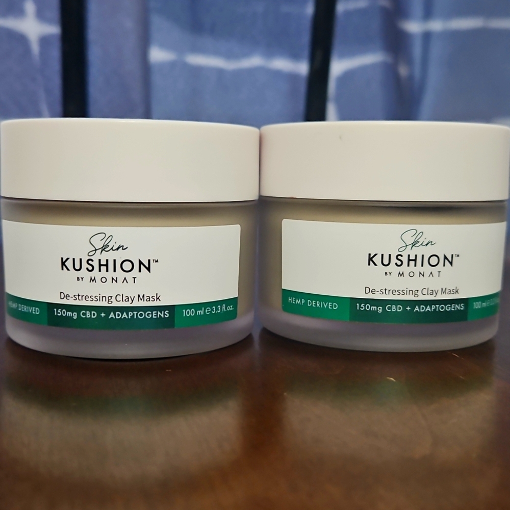 2 Monat skin kushion clay mask